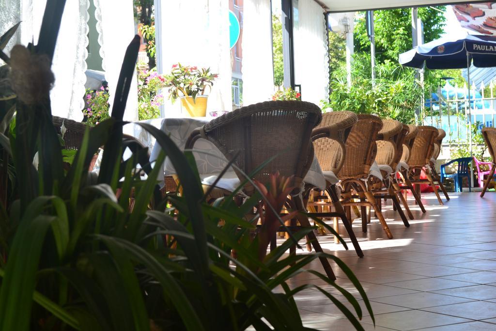 Hotel Alfredo'S Rimini Exterior photo
