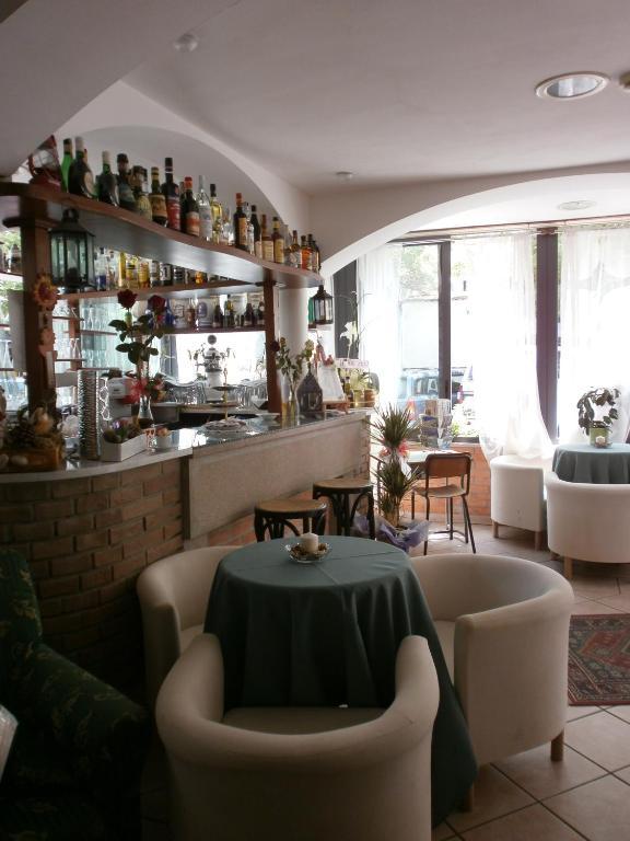 Hotel Alfredo'S Rimini Exterior photo